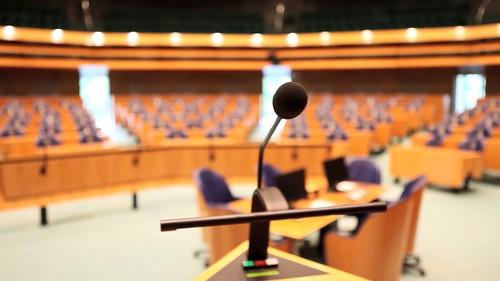 Het spreekgestoelte in de Tweede Kamer Het spreekgestoelte in de Tweede Kamer